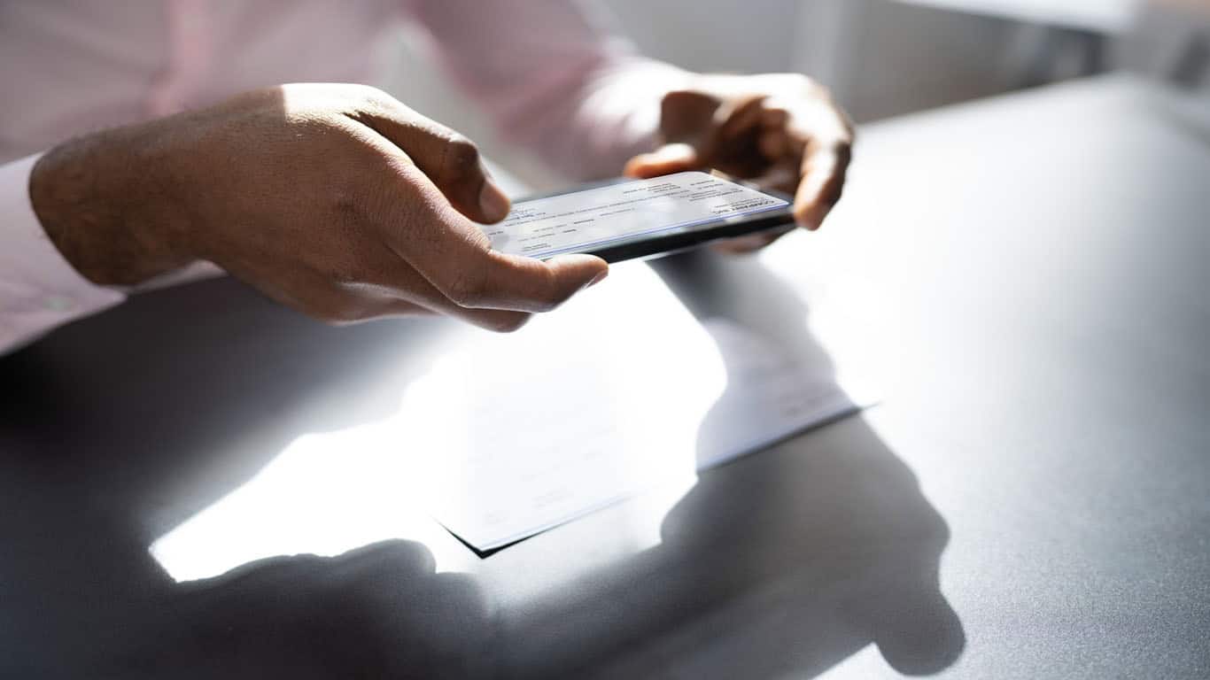 Esquire Bank Executes Patent License Agreement with USAA For Remote